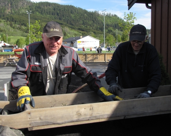 100601_dugnad_4.jpg