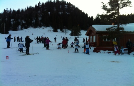 Skileik_200313_01.JPG