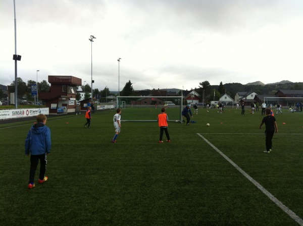 Barnefotballkveld 210813 007