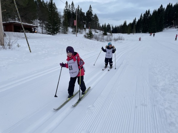 Skileik Knyken 2021 12
