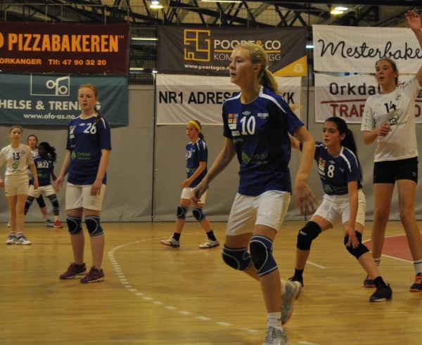 OIL handball 02