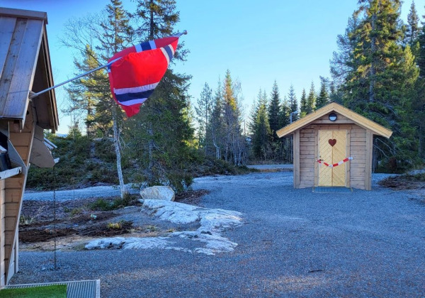 Det er pyntet og rigget for apning
